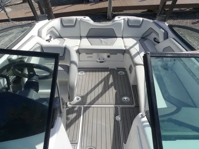 Slide: The Image of Yamaha AR190 2018 - 10