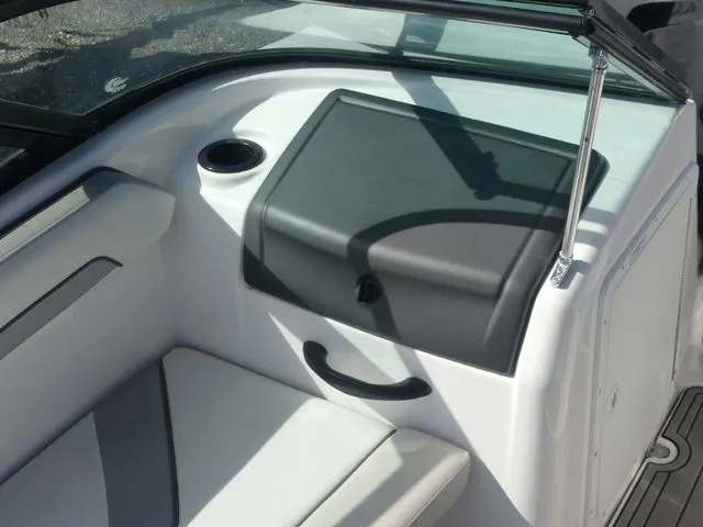 Slide: The Image of Yamaha AR190 2018 - 13