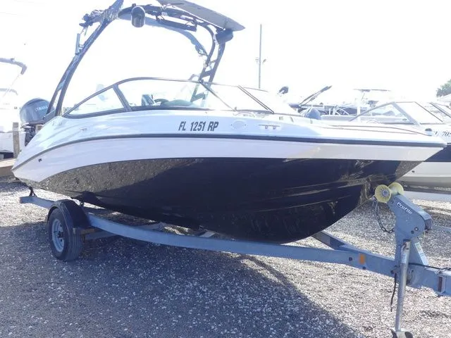 Slide: The Image of Yamaha AR190 2018 - 3