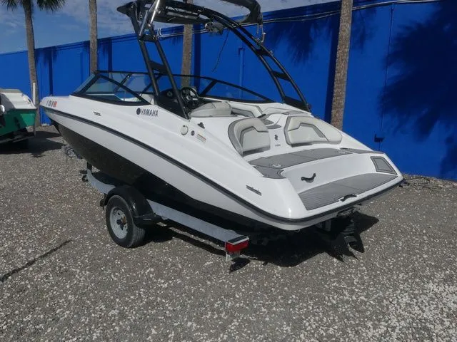 Slide: The Image of Yamaha AR190 2018 - 6