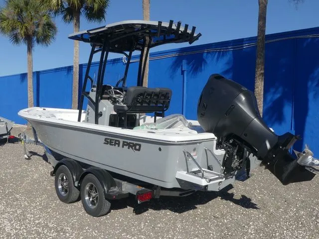 Slide: The Image of Sea Pro 230 Bay 2026 - 6