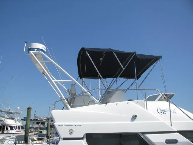 Slide: The Image of Silverton 351 Sedan Cruiser 1999 - 11