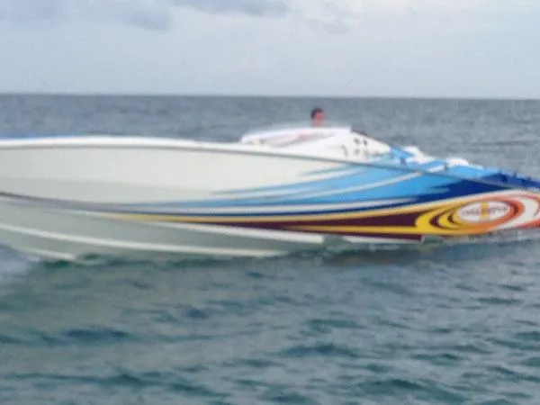 Slide: The Image of CIGARETTE 38 Top Gun T 525 Mercs 2004 - 1