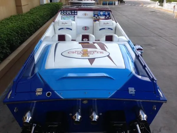 Slide: The Image of CIGARETTE 38 Top Gun T 525 Mercs 2004 - 10
