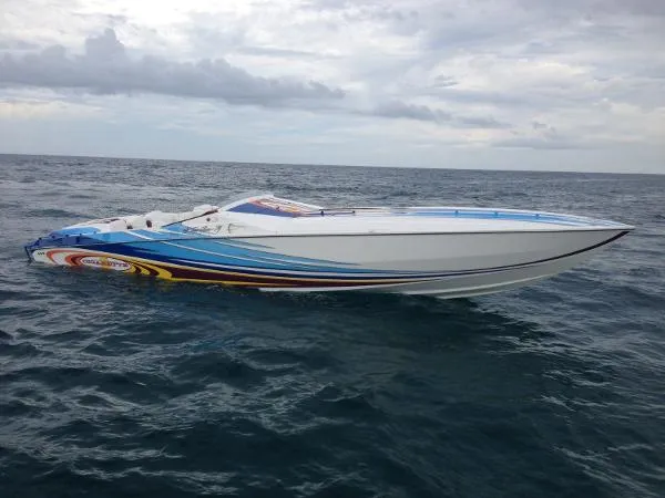 Slide: The Image of CIGARETTE 38 Top Gun T 525 Mercs 2004 - 2