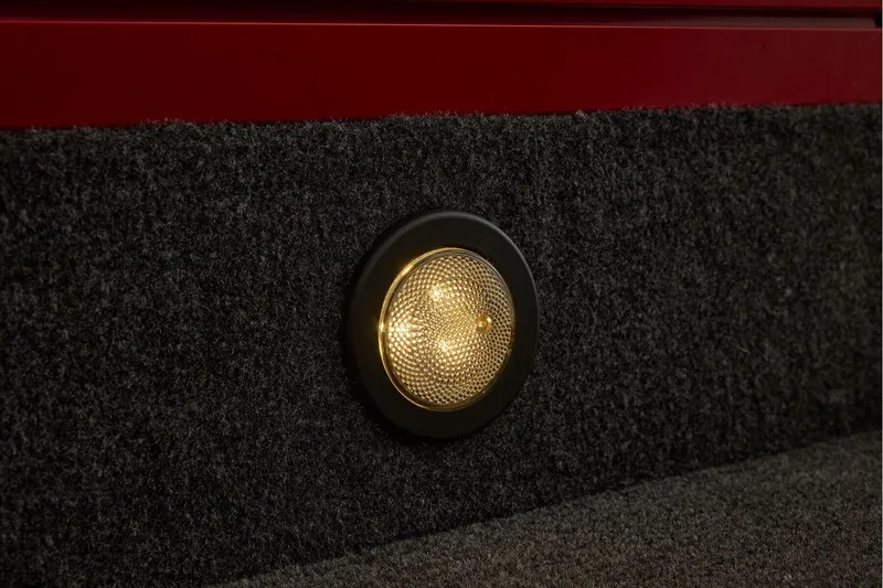 Slide: The Image of Tracker Targa V-18 WT 2026 - 100