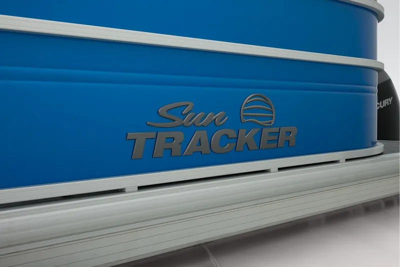Slide: The Image of Sun Tracker Party Barge 24 XP3 2026 - 54