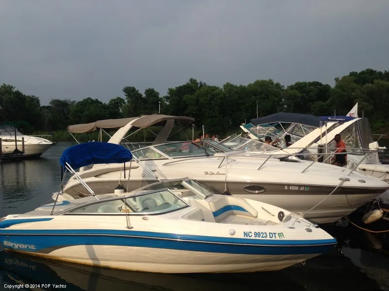 Slide: The Image of Bryant 210 Bowrider 2010 - 7