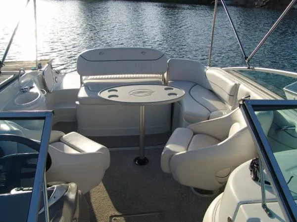 Slide: The Image of Crownline Boats 220 EX 2005 - 2