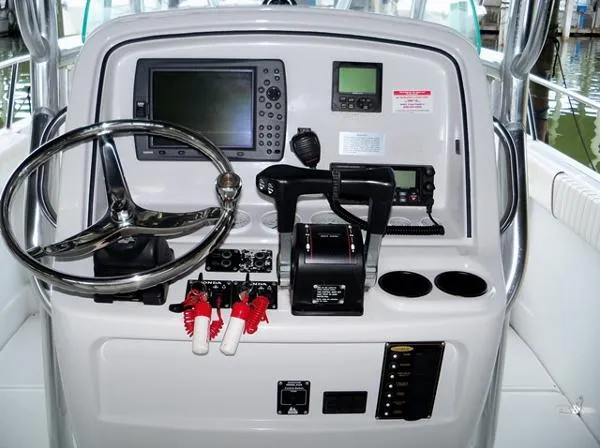 Slide: The Image of Glacier Bay 2665 Canyon Runner Center Console 2005 - 1