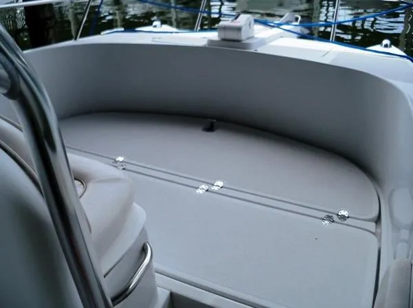 Slide: The Image of Glacier Bay 2665 Canyon Runner Center Console 2005 - 10