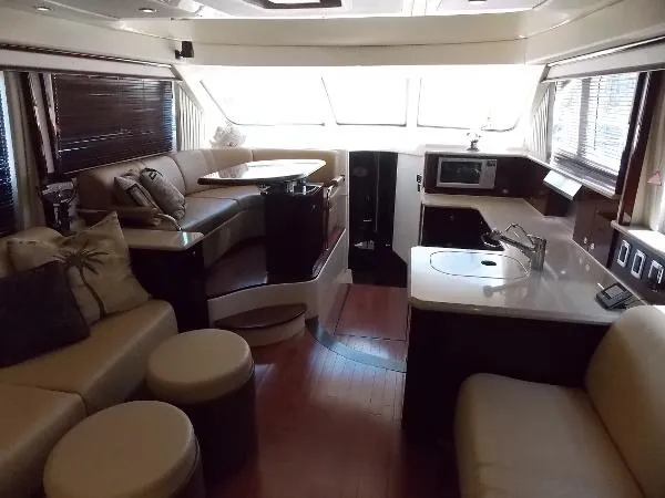 Slide: The Image of Sea Ray 520 Sedan Bridge 2009 - 2