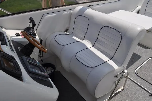 Slide: The Image of Sunseeker 41 TOMAHAWK 1995 - 10