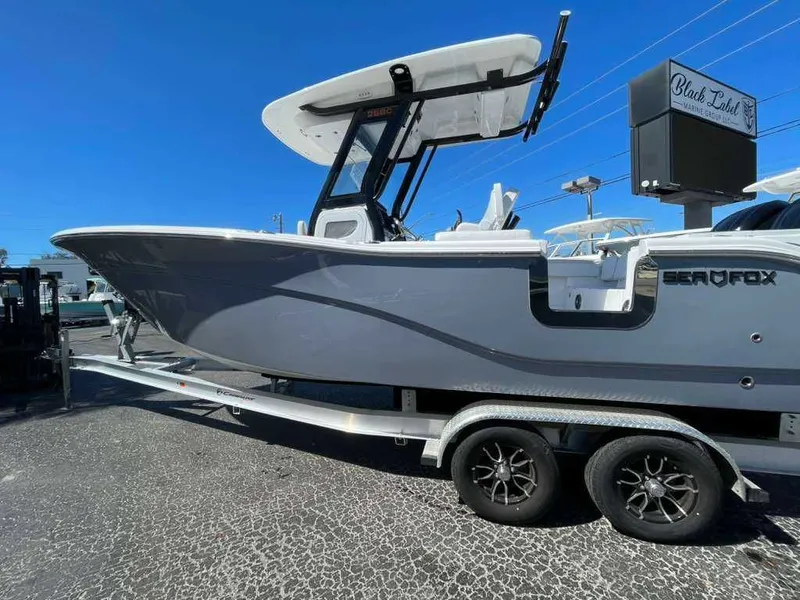 Slide: The Image of Sea Fox 268 Commander 2026 - 4