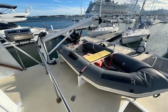 Slide: The Image of Wilbur Duffy 42 Flybridge Cruiser 1989 - 56