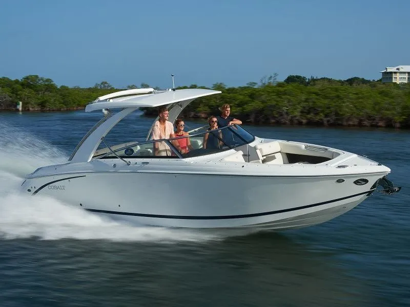 The Image of 2018 Cobalt R30 boat cruising with passengers. - 1