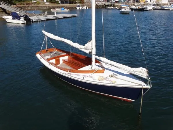 Slide: The Image of Herreshoff Buzzards Bay 14 1991 - 2
