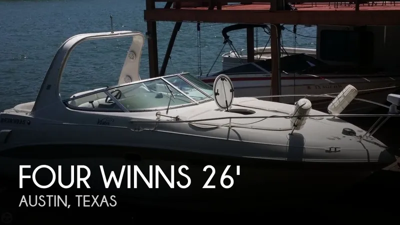 Slide: The Image of Four Winns 268 Vista 2004 - 0