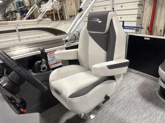 Slide: The Image of 2025 Bennington 22 SSB boat seat with modern design. - 17