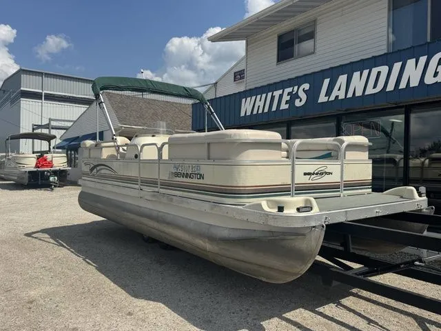Slide: The Image of 2000 Bennington 2080 LX pontoon boat at White's Landing. - 4