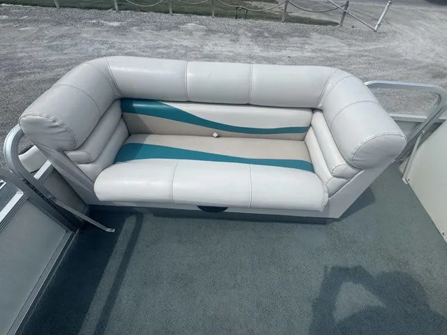 Slide: The Image of Bennington 2080 LX boat seat, cream with blue accents, year 2000. - 7