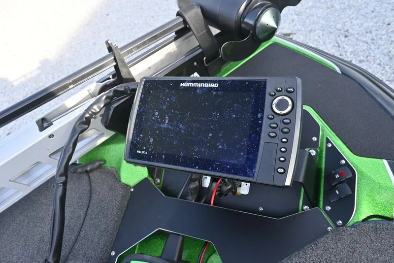 Slide: The Image of Humminbird Helix 9 fishfinder on 2022 Skeeter ZXR20 boat dashboard. - 11