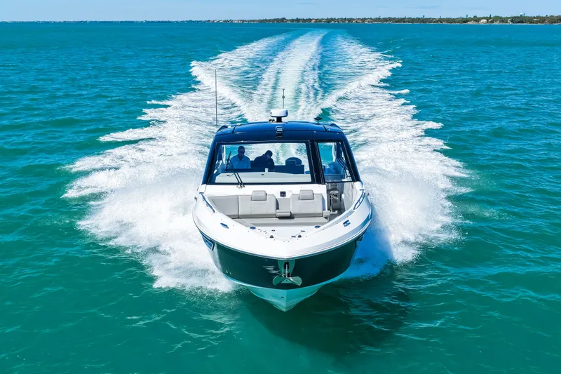 Slide: The Image of Cruisers 42 GLS OB 2026 - 54