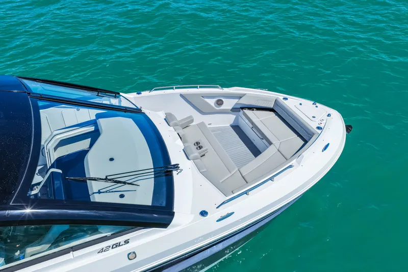 Slide: The Image of Cruisers 42 GLS OB 2026 - 64