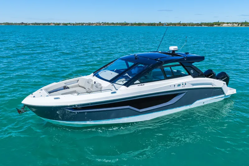 Slide: The Image of Cruisers 42 GLS OB 2026 - 85