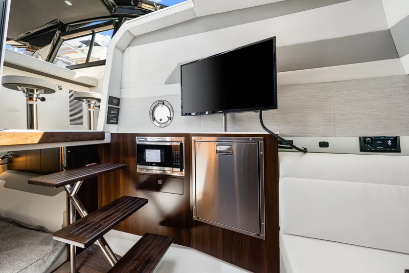 Slide: The Image of Cruisers 42 GLS OB 2026 - 93