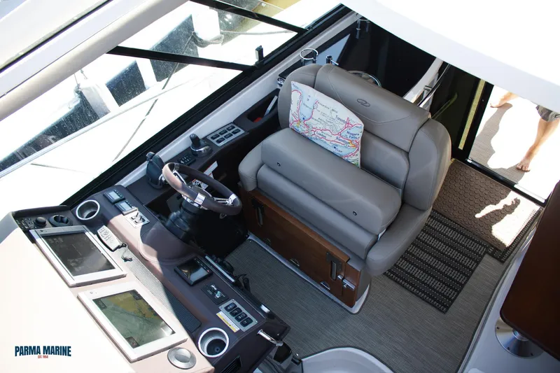 Slide: The Image of Looking Down From Hardtop - 28