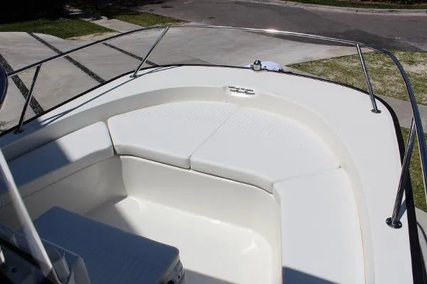 Slide: The Image of Boston Whaler 190 Montauk 2014 - 5