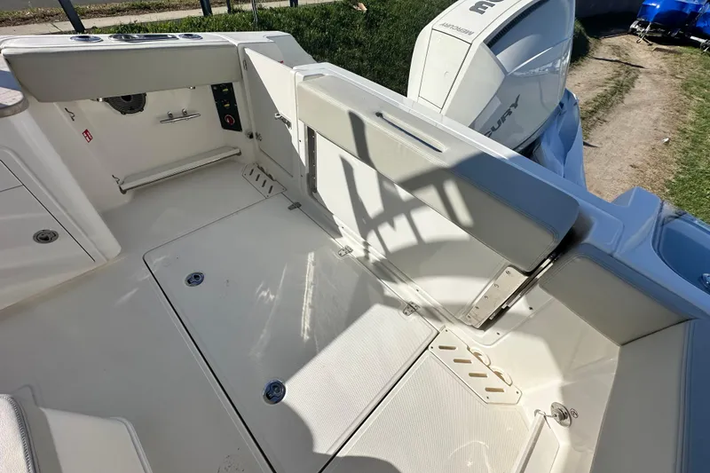 Slide: The Image of Interior of a 2026 Boston Whaler 240 Vantage boat. - 35