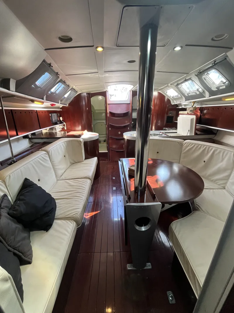 Slide: The Image of Beneteau First 41.5 1993 - 25