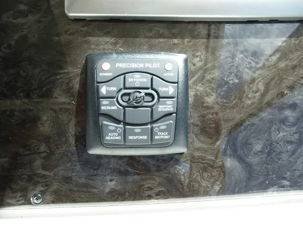 Slide: The Image of Sea Ray 450 Sundancer 2012 - 11