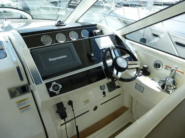 Slide: The Image of Sea Ray 450 Sundancer 2012 - 8