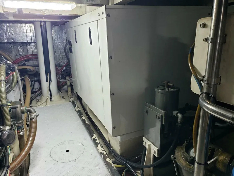 Slide: The Image of Cheoy Lee Sloop 1990 - 65