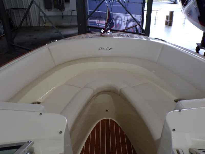 Slide: The Image of Interior view of a 2021 Chris-Craft Launch 27 boat. - 10