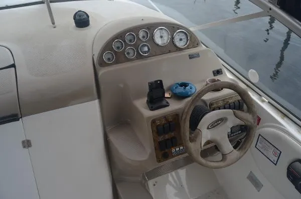 Slide: The Image of Bayliner 2655 Ciera 2001 - 3