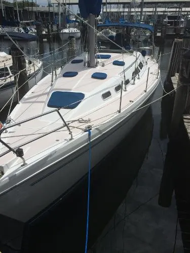 Slide: The Image of Catalina 380 1997 - 1