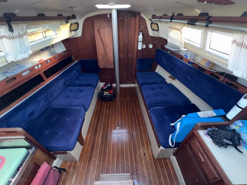 Slide: The Image of O'Day 28 1985 - 15