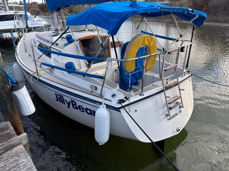 Slide: The Image of O'Day 28 1985 - 2