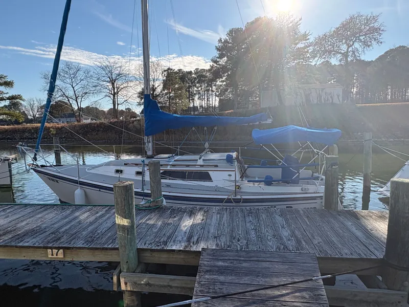 Slide: The Image of O'Day 28 1985 - 3