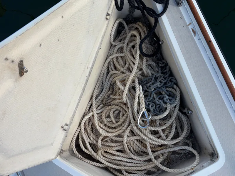 Slide: The Image of O'Day 28 1985 - 40