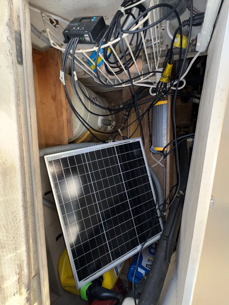 Slide: The Image of O'Day 28 1985 - 43