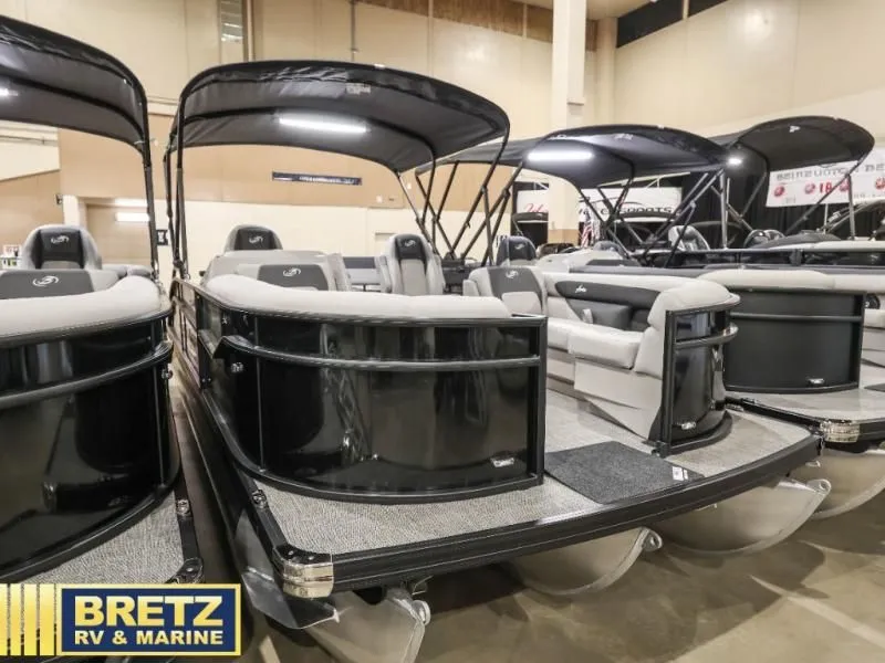 The Image of Aria A22UC 2026 - 1