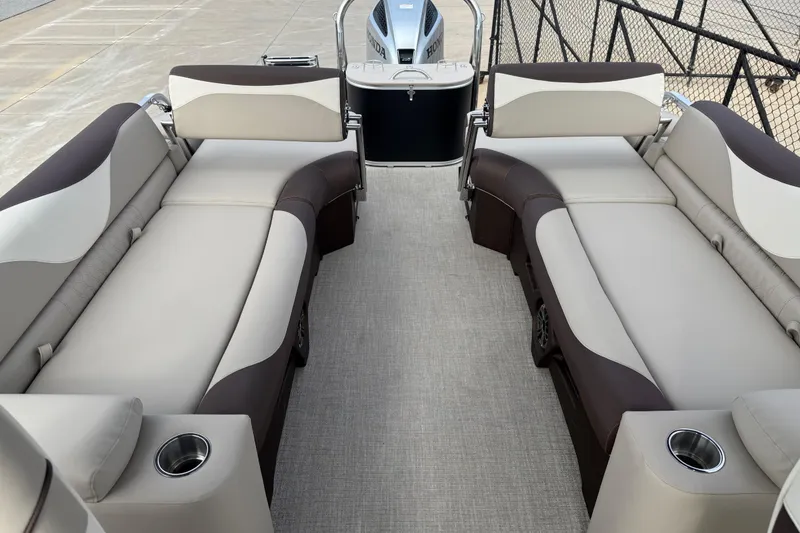 Slide: The Image of 2026 Avalon LSZ Quad Lounger Shift interior with luxurious seating and cup holders. - 29