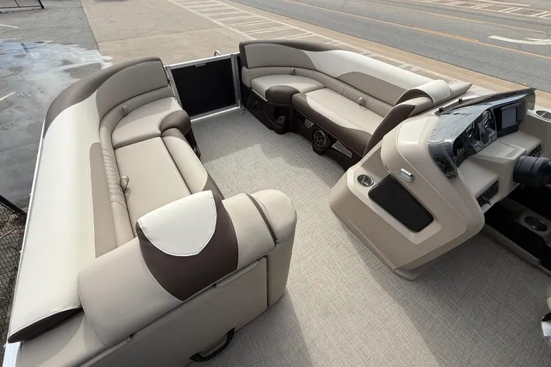 Slide: The Image of 2026 Avalon LSZ Quad Lounger Shift interior with luxurious seating and modern dashboard. - 54