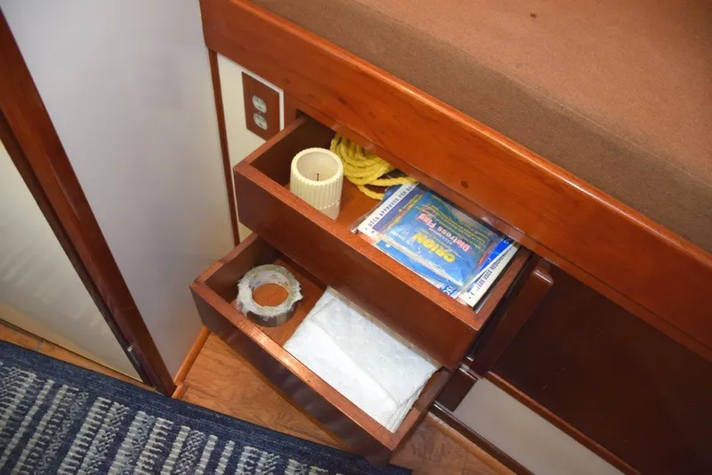 Slide: The Image of Drawer storage beneath berth - 26