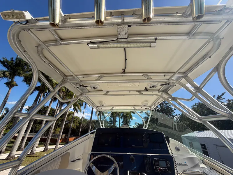 Slide: The Image of Hydra-Sports Vector 3300 VX 2005 - 26